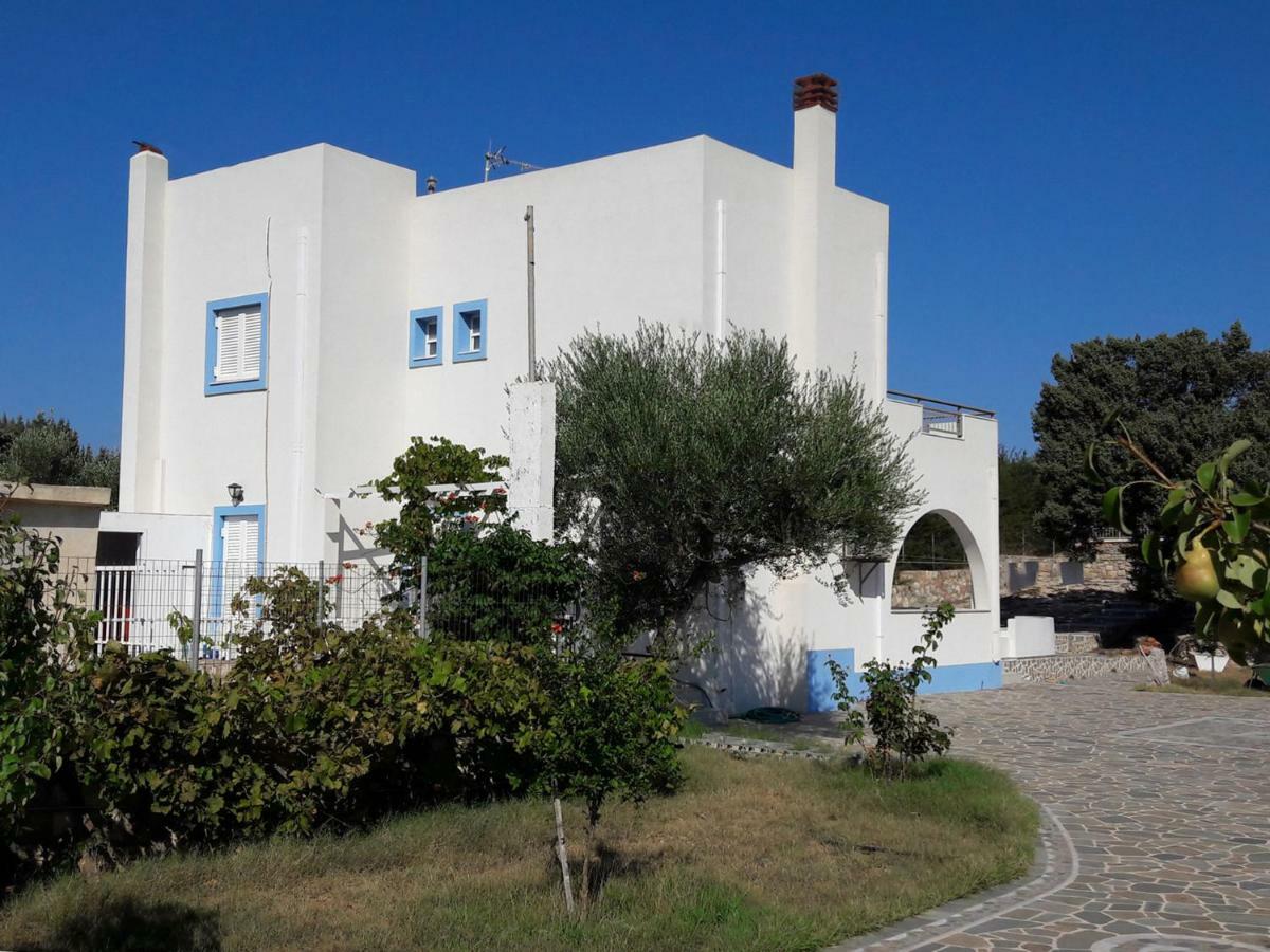 Elafonisos: Two Storey House On The Sea Front Exterior foto